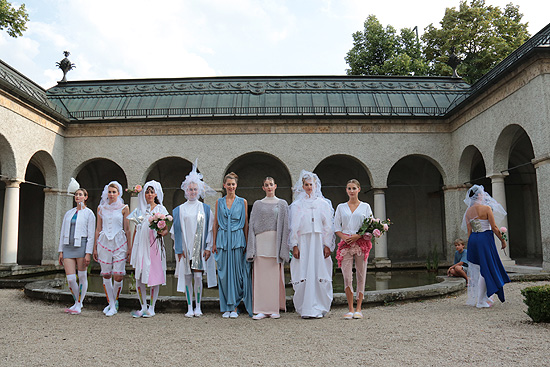 Sommerfest 2015 im Bayerischen Nationalmuseum, u.a. mit Modenschau "Inspriration Barock" von Studierenden der Mediasdesign Hochschule München (©Foto: Martin Schmitz)